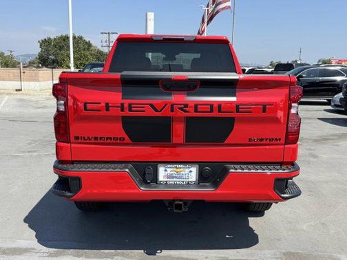 2025 Chevrolet Silverado 1500 Custom