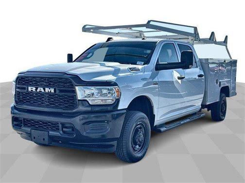2022 RAM 2500 Tradesman Crew Cab 4x4 8' Box