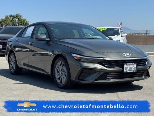2024 Hyundai ELANTRA SEL