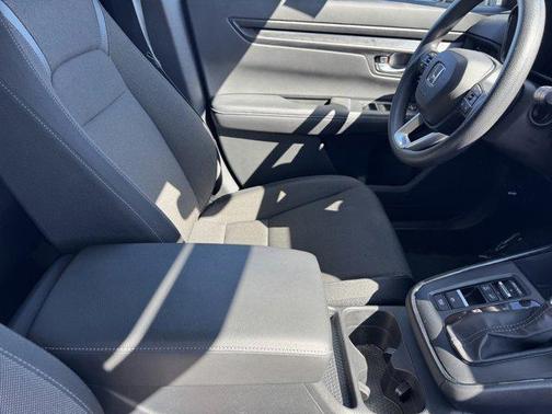 2025 Honda CR-V LX 2WD