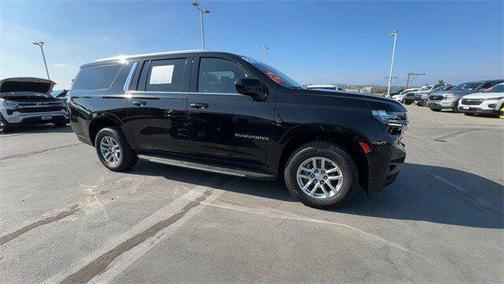 2023 Chevrolet Suburban LT