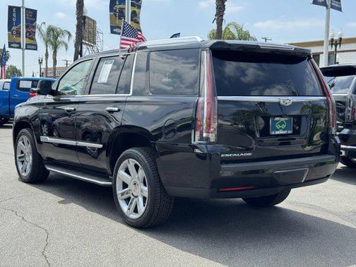 2019 Cadillac Escalade Luxury
