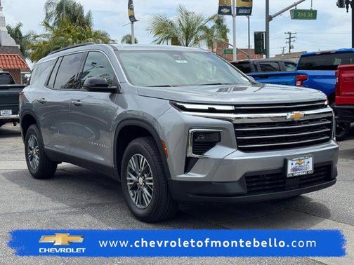 2025 Chevrolet Traverse LT