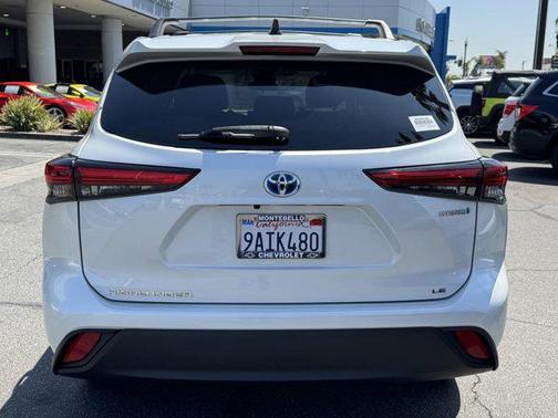 2022 Toyota Highlander Hybrid LE