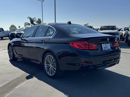 2019 BMW 530 530i