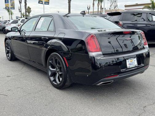 2023 Chrysler 300 S