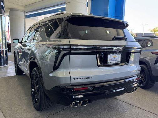 2025 Chevrolet Traverse RS