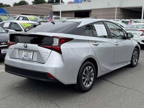 2019 Toyota Prius XLE