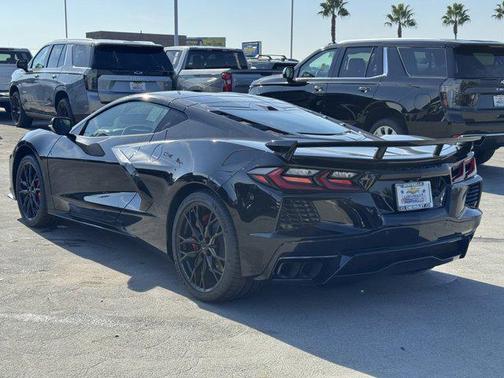 2026 Chevrolet Corvette Stingray w/2LT
