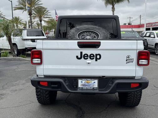 2022 Jeep Gladiator Willys 4x4