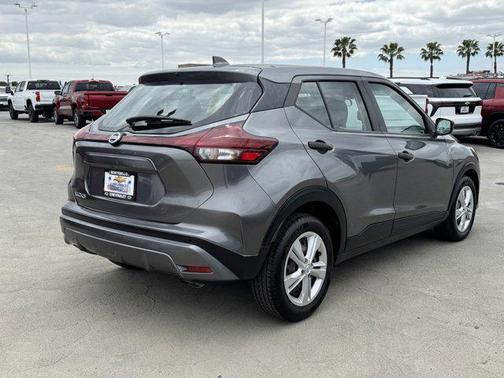 2021 Nissan Kicks S