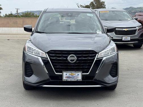 2021 Nissan Kicks S