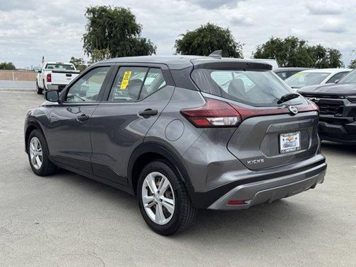 2021 Nissan Kicks S