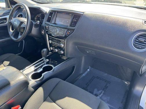 2020 Nissan Pathfinder SV 2WD