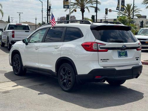 Crystal White Pearl 2024 Subaru Ascent Onyx Edition 7-Passenger