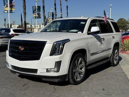 2017 Cadillac Escalade Luxury