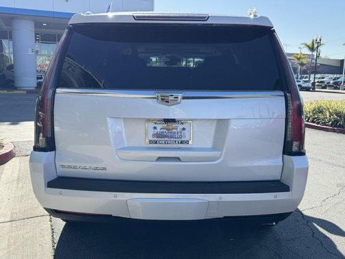 2017 Cadillac Escalade Luxury