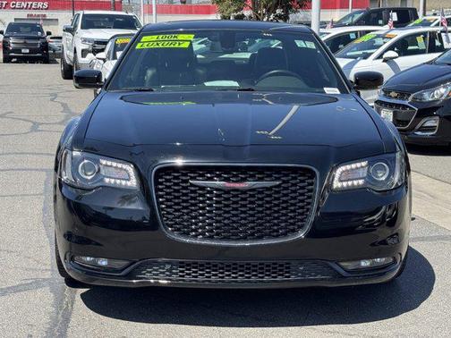 2022 Chrysler 300 S