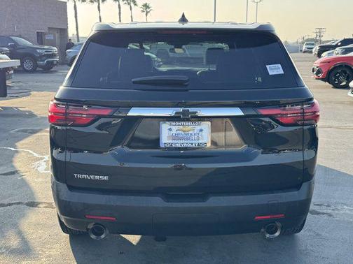 2023 Chevrolet Traverse LS