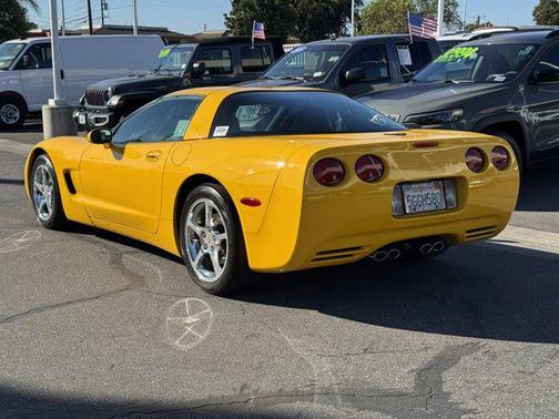 2004 Chevrolet Corvette Base