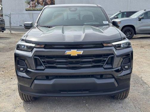 2025 Chevrolet Colorado WT
