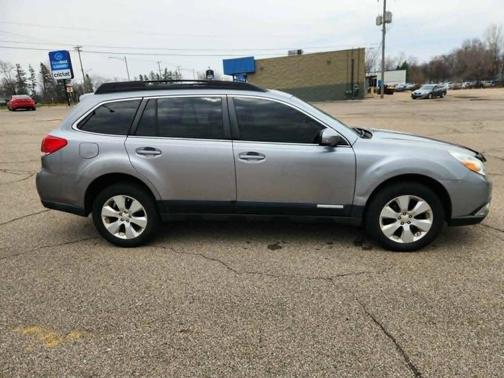 2011 Subaru Outback 2.5i Limited
