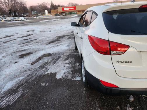 2012 Hyundai TUCSON GL