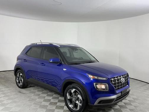 2023 Hyundai VENUE SEL
