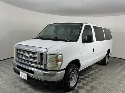 2011 Ford E350 Super Duty XLT