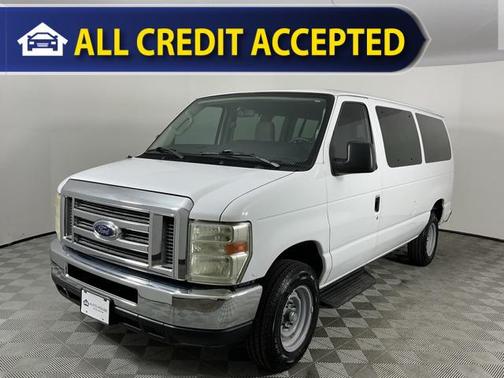 2011 Ford E350 Super Duty XLT
