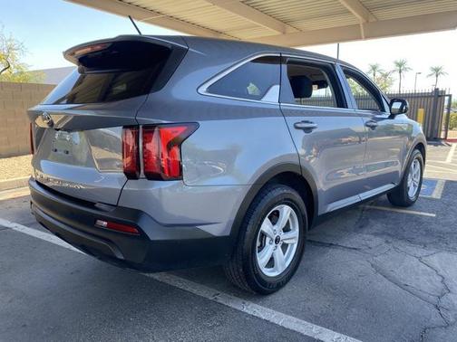 2021 Kia Sorento LX