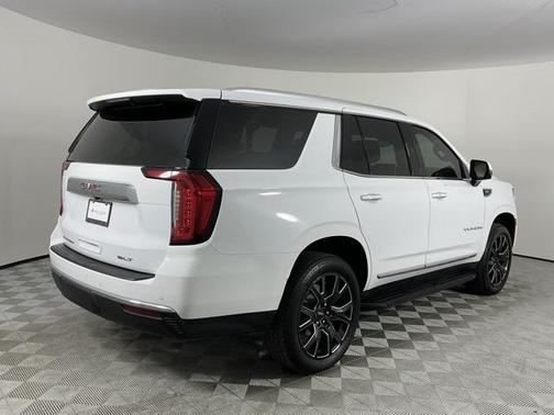 2024 GMC Yukon SLT