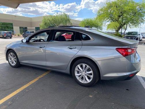 Sterling Gray Metallic 2024 Chevrolet Malibu FWD 1LT