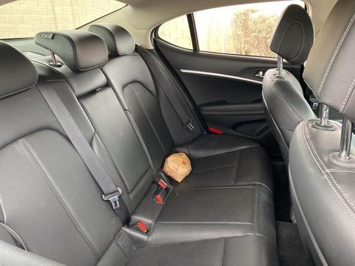 2025 Genesis G70 2.5T RWD