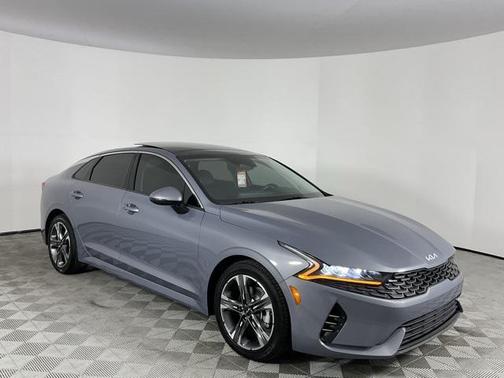 2022 Kia K5 EX