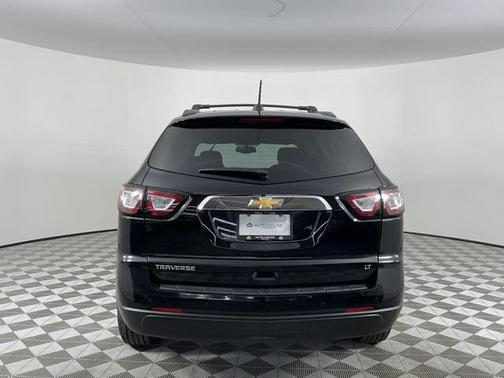 2017 Chevrolet Traverse 2LT
