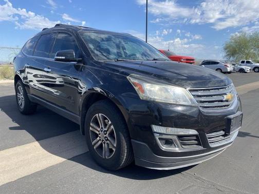 2017 Chevrolet Traverse 2LT