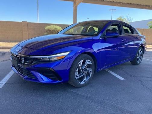 2025 Hyundai ELANTRA SEL
