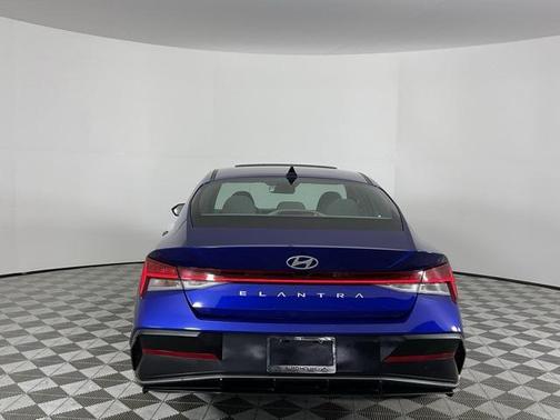 2025 Hyundai ELANTRA SEL