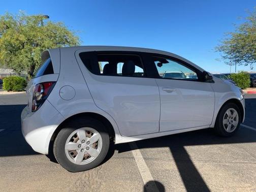 2013 Chevrolet Sonic LS