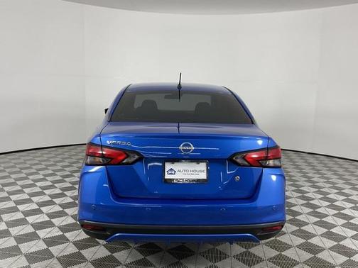 2024 Nissan Versa 1.6 S