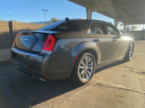 2021 Chrysler 300 Touring