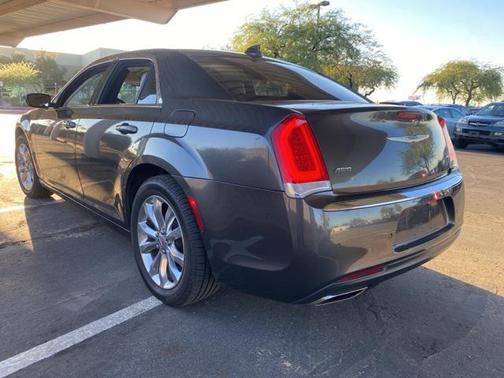 2021 Chrysler 300 Touring