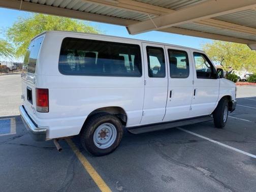 2009 Ford E150 Base