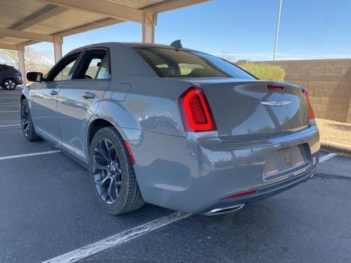 2019 Chrysler 300 S