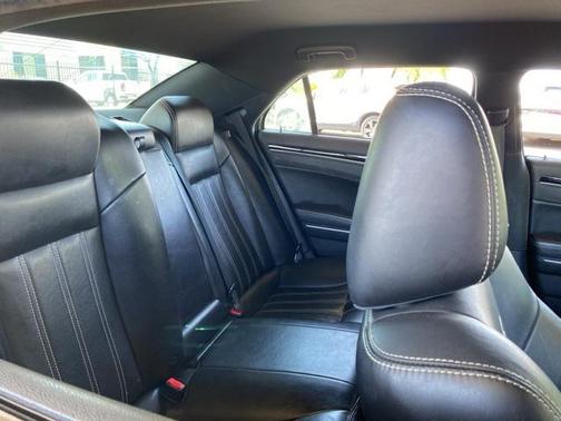 2019 Chrysler 300 S