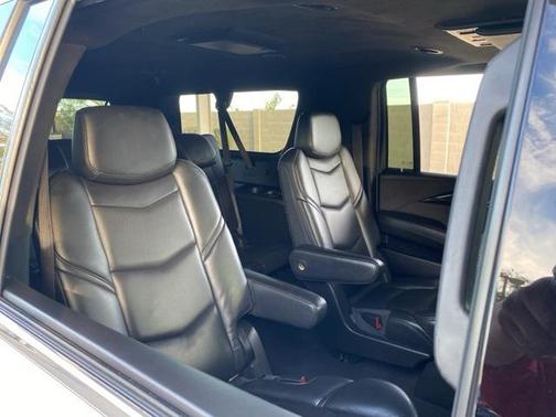 2019 Cadillac Escalade ESV Platinum