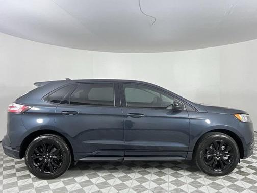 2023 Ford Edge SE