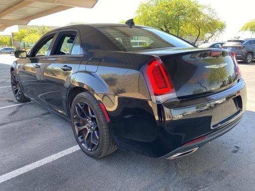 2019 Chrysler 300 S