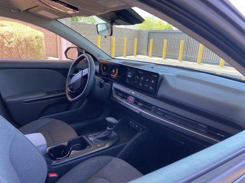 Interstellar Gray 2025 Kia K4 LXS